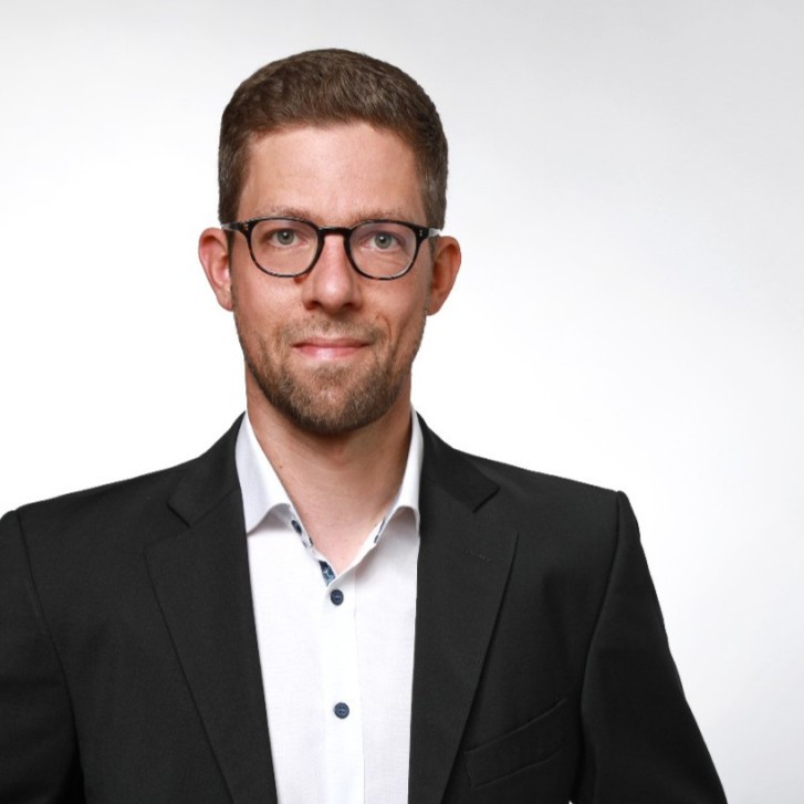 Jan Phillip Denkers von Life Science Nord Management GmbH